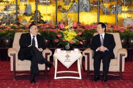 行政長官崔世安與江蘇省省委書記梁保華會面。