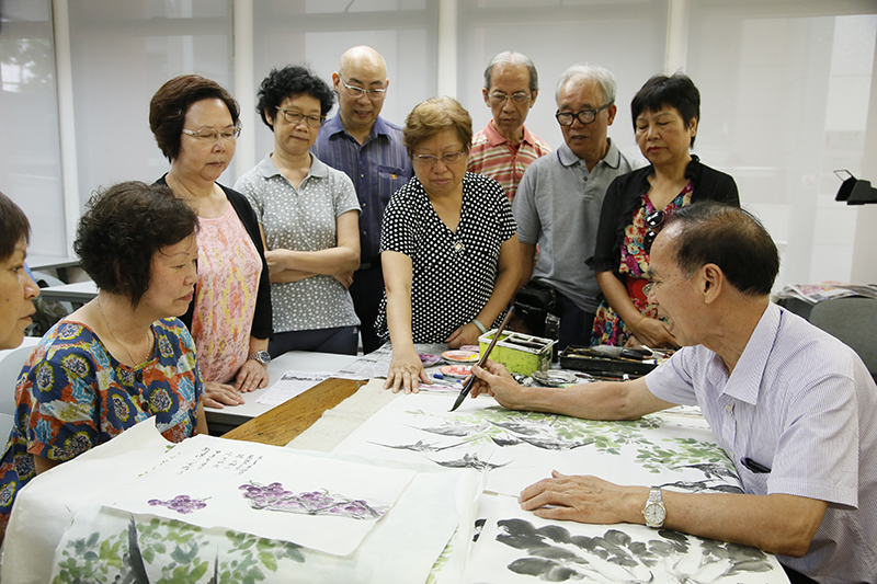 「社會保障制度」主要為居民提供基本的養老、殘疾、失業及疾病等方面的保障。