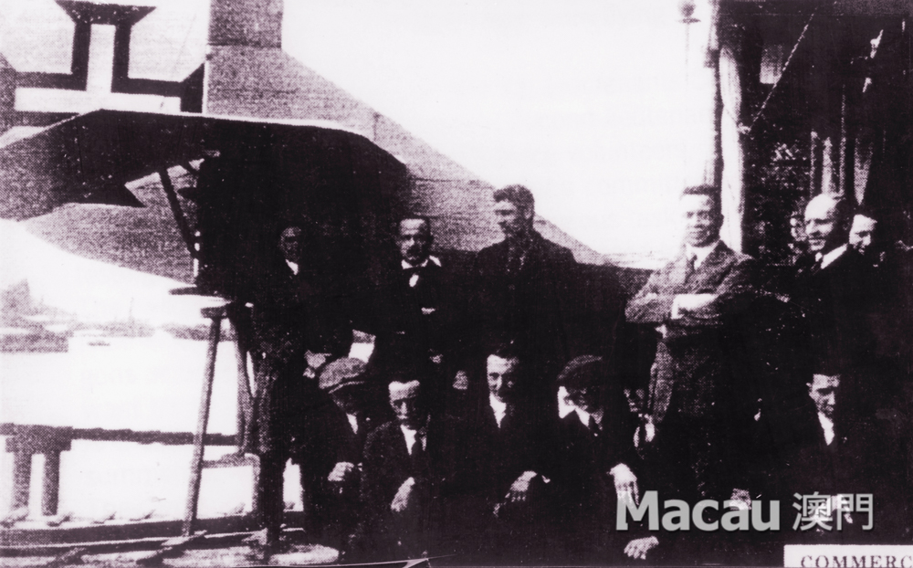 1919年,香港出生的法籍人士查利士.歷高於澳門成立 「澳門空中運輸公司」,成為澳門首家航空企業。該企業擁有12架水上飛機,計劃向客人提供娛樂消遣,以及運載乘客及郵包。不過由於各