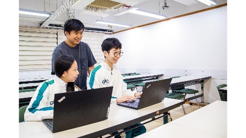 從教室走向世界 澳門學生征戰軟件技能大賽
